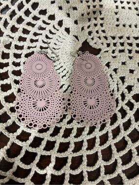 Pink Filigree Teardrop Dangle Earrings - Elegant Women Jewelry